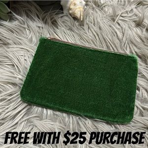 Free with $25 Purchase-Ipsy Makeup Bag